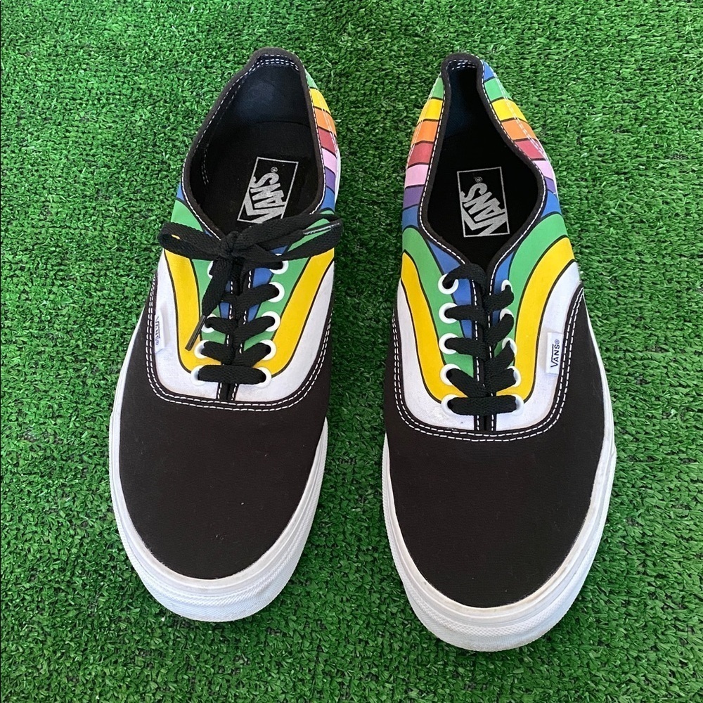 Vans Authentic Refract Black White Multi Men's 11.5 Skate Shoes Rainbow U-10